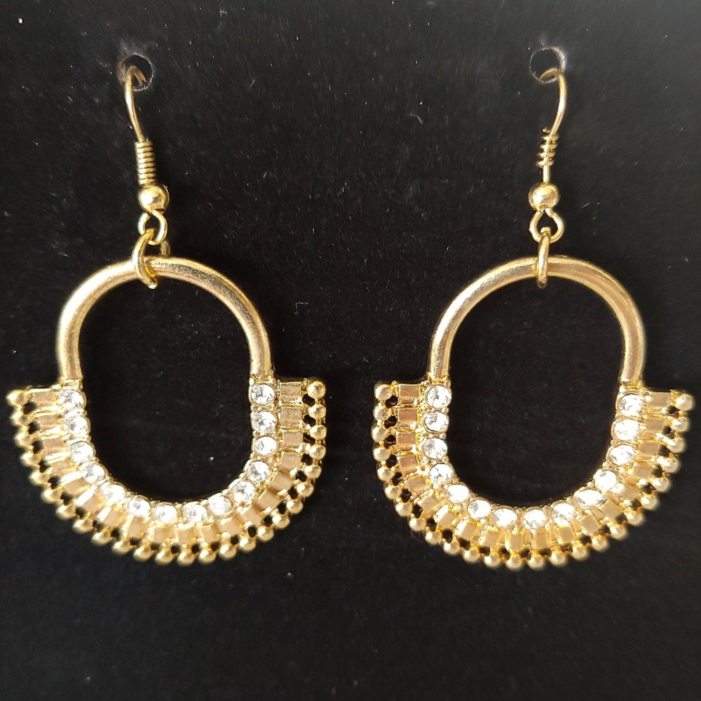 Drop earrings